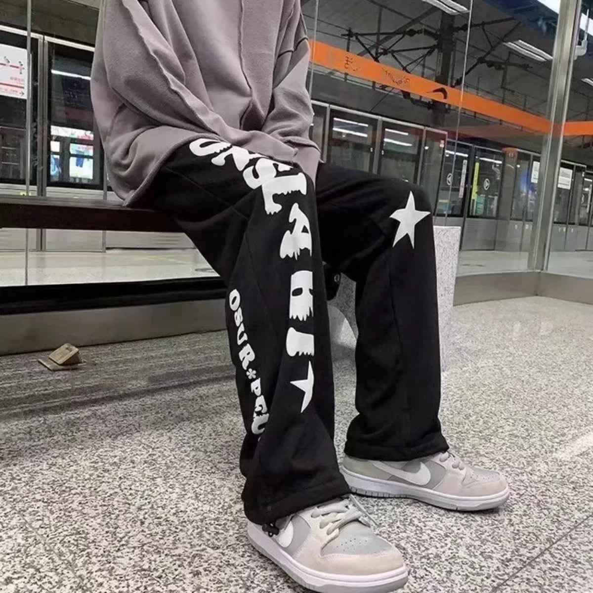 Nouveaux hommes pantalons de survêtement légers couleur unie Joggers impression hommes Baggy pantalon Streetwear pantalons longs hommes tendance polyvalent