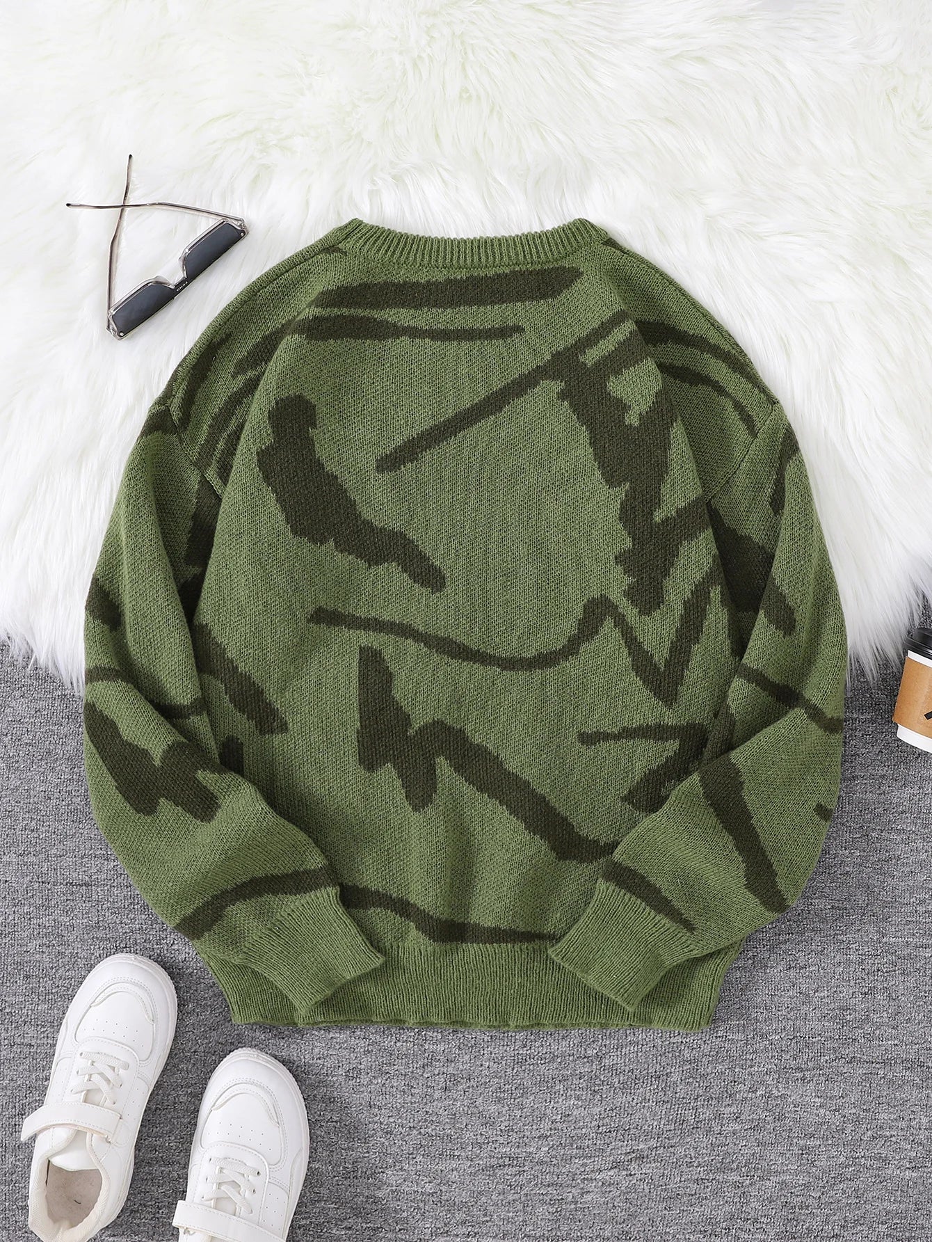Nouveau populaire printemps automne Graffiti Jacquard motif pull pull décontracté col rond contraste couleur tricoté hommes pull